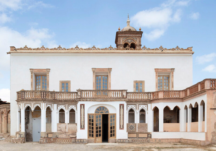 A building in Meliana